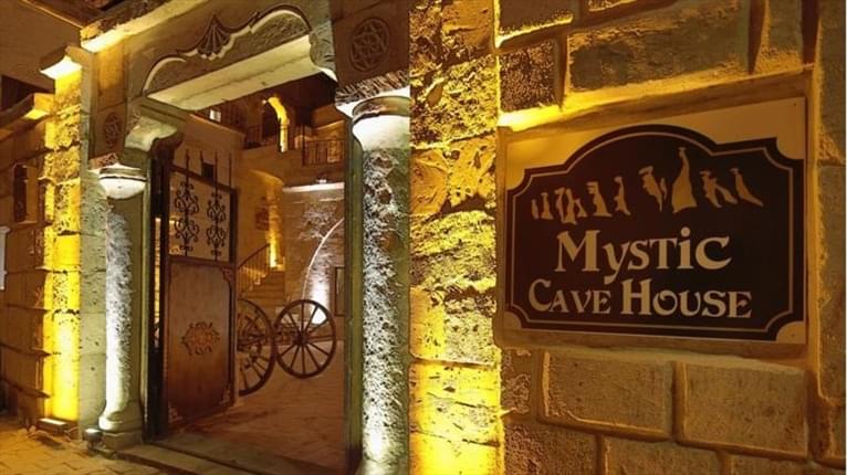 Mystic Cave House Hotel