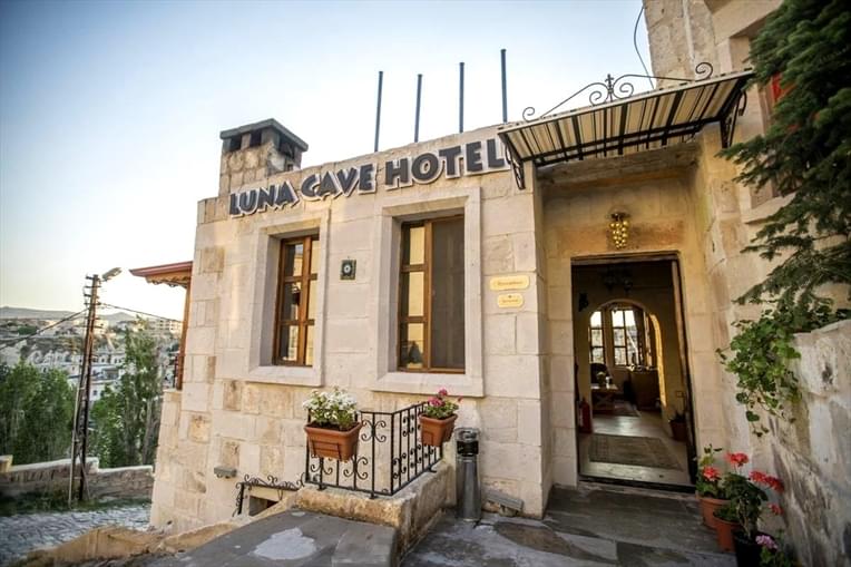 Luna Cave Hotel