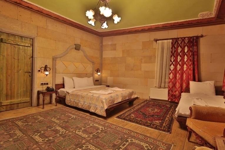 El Nazar Stone Suite